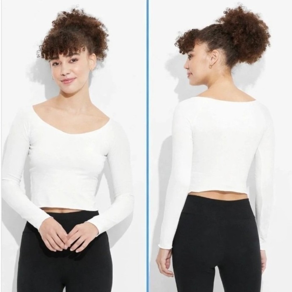 Wild‎ Fable Womens Crop Top Medium Long Sleeve V-Neck White T-Shirt New